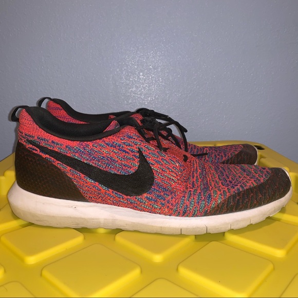 Flyknit Roshe SE - Picture 1 of 5